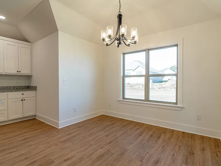 952 Petit Jean St — Photo 11