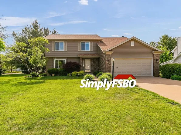 4608 Willow Wood Ct, Davenport, IA 52807