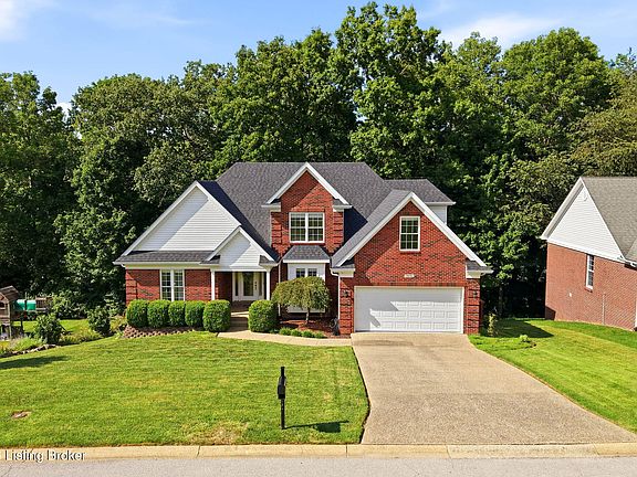 2nd image of 1415 Nightingale Ln