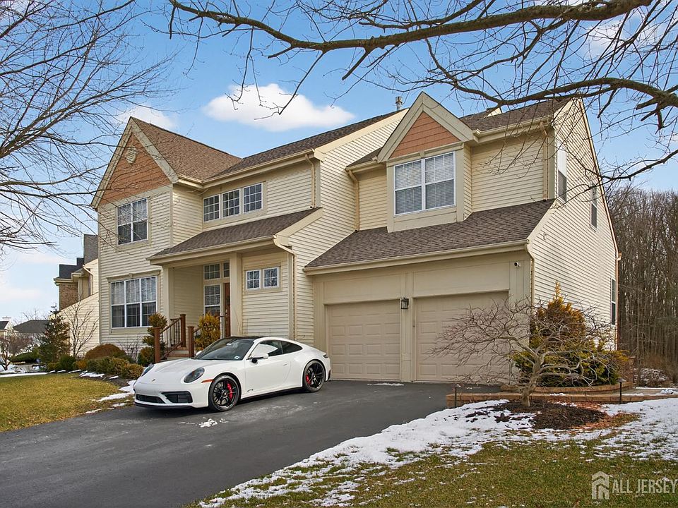 1st image of 39 Kirschman Dr