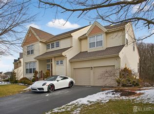 39 Kirschman Dr, Old Bridge, NJ 08857