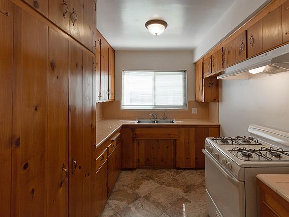 5th image of 530 N Maryland Ave #2
