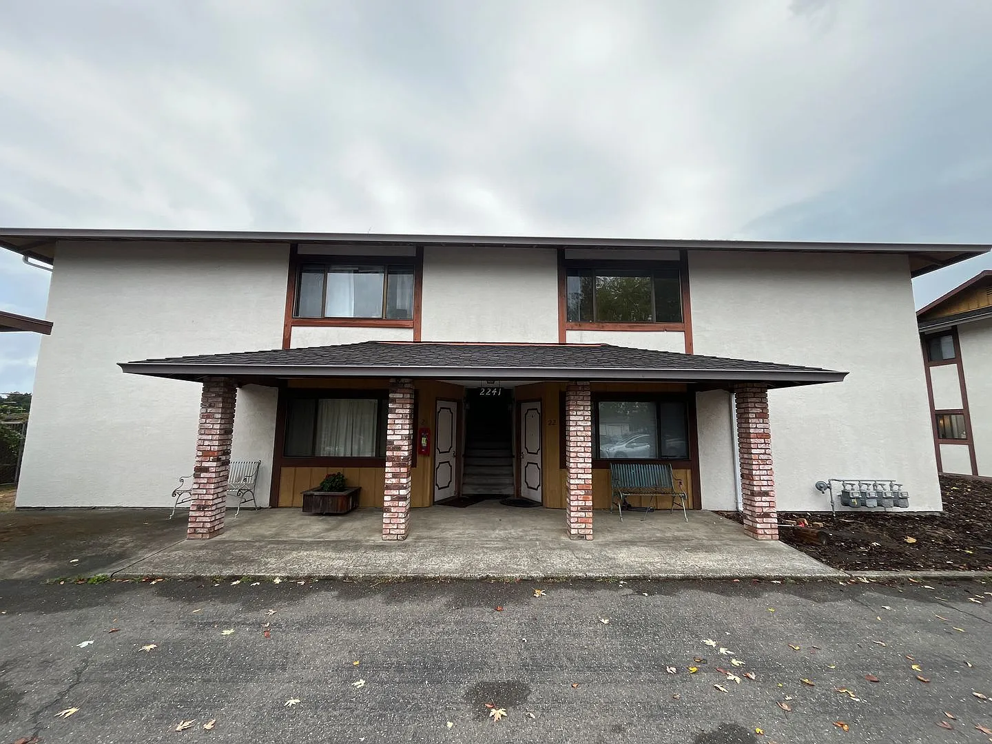 2241 Arbutus PRM: Henry (4) — Photo 1