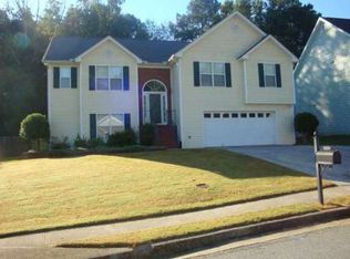 193 Adams Lake Dr, Lawrenceville, GA 30046