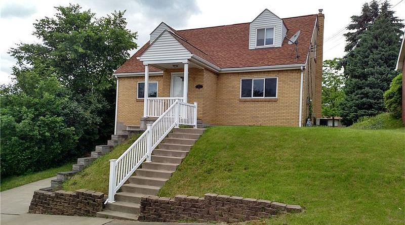 1st image of 811 Division St