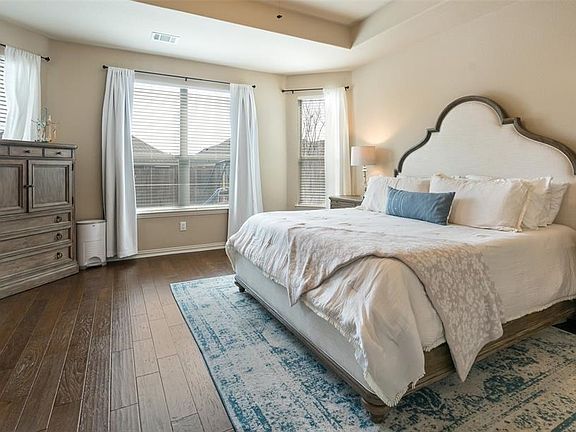 5th image of 5201 Bluewater Dr