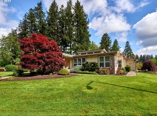 1301 Ten Oaks Ln, Woodburn, OR 97071