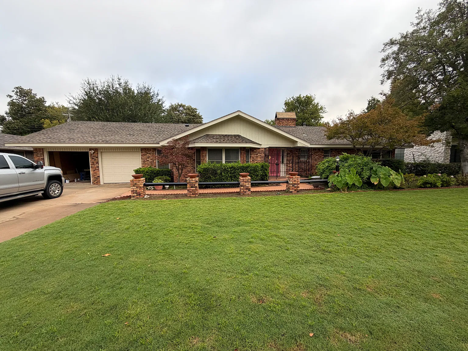 4 bed, 2550 sqft, $3,000 — Photo 1