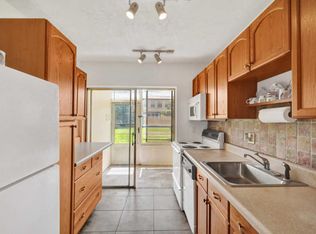 7200 NW 5th Pl APT 104, Margate, FL 33063