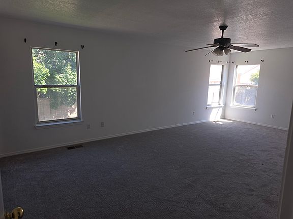 5th image of 8316 Santa Clarita St NE