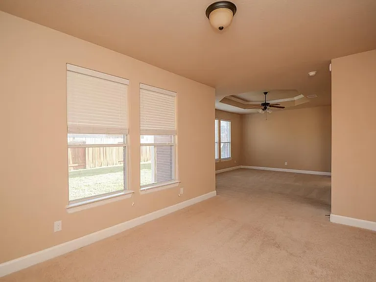 25939 Celtic Terrace Dr — Photo 16