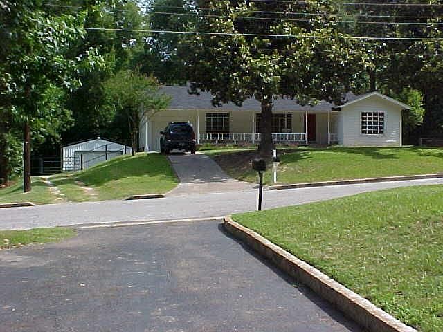 1st image of 1307 Valley Dr