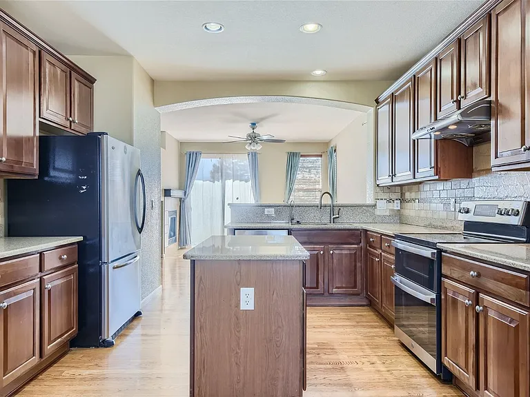 10679 Cedarcrest Cir — Photo 9
