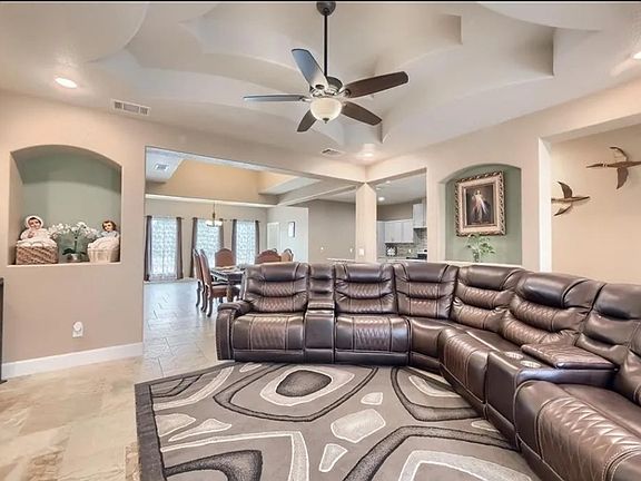 4th image of 283 La Fortuna Dr