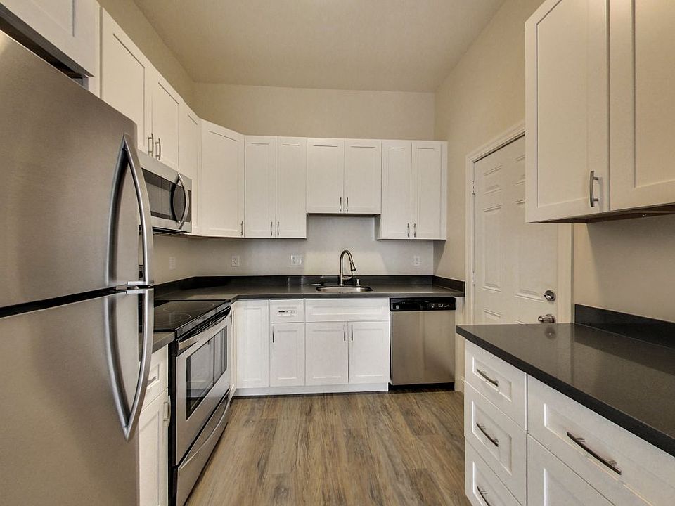 1st image of 902 Divisadero St APT 103