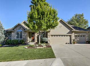 18114 Leavenworth St, Elkhorn, NE 68022