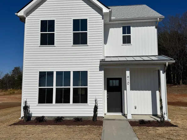 910 Alexander Rd, Taylors, SC 29687