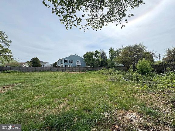 2nd image of 3308 Oak St