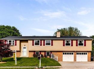1 Wyndale Dr, Walkersville, MD 21793