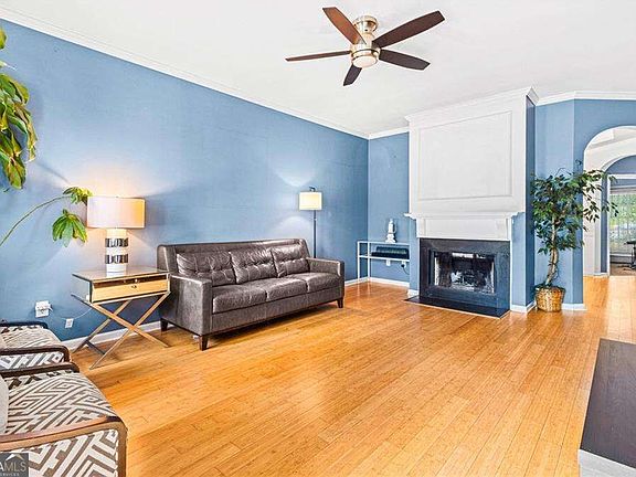 3rd image of 2353 Maplewood Ct SE #25
