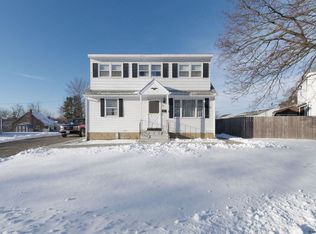 48 Bailey Ave, Latham, NY 12110