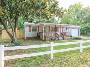 305 Hawkins Ave, Huntsville, AR 72740