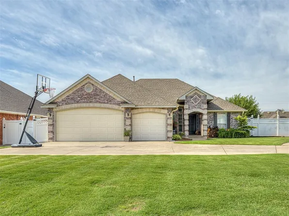 604 Dickens Ave, Yukon, OK 73099
