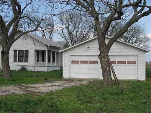 4th image of 2606 F M RD 758