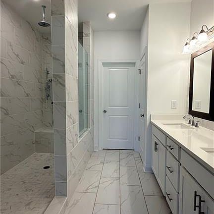 4th image of 605 Millcroft Blvd