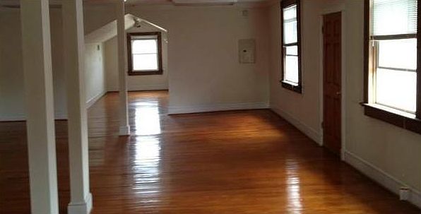 2nd image of 8131 Oak St Ste 500