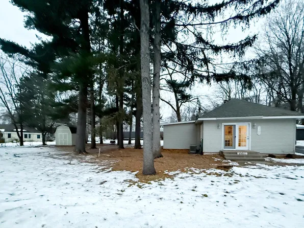 1720 Racine Ave S, Lakeland, MN 55043