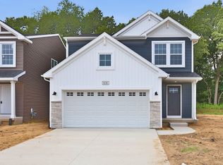8130 Crestbrook Ct, Portage, MI 49024