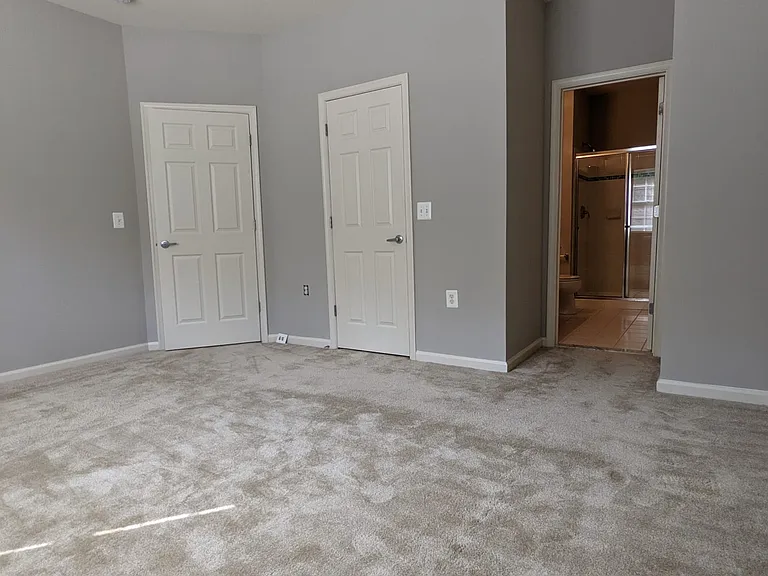 105 Conover Ter — Photo 14