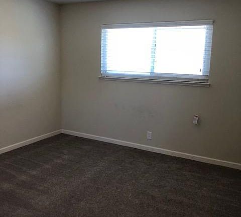 5th image of 3591 Brookdale Dr APT 4