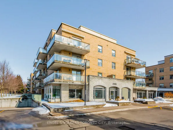 2506 Rutherford Rd #105, Vaughan, ON L4K 5N4