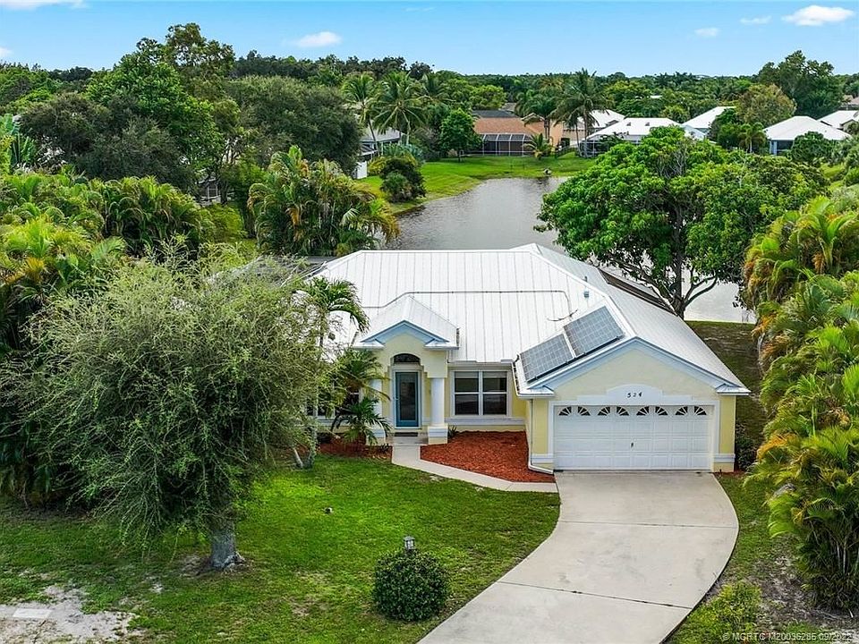 1st image of 524 NE Sierra Way