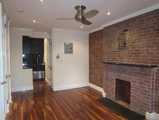 Rented by Nest Seekers International | media 13