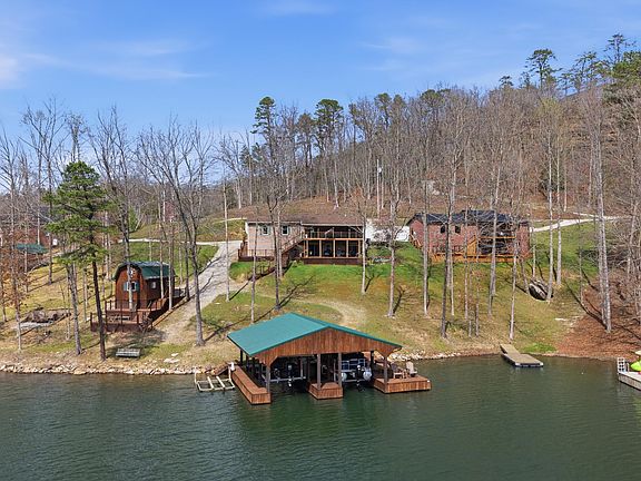 2nd image of 1077 Cliffs Edge Rd