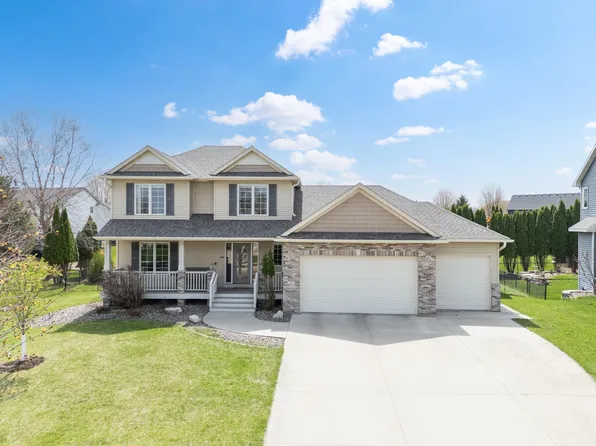 3482 Woodstone Dr SW, Rochester, MN 55902