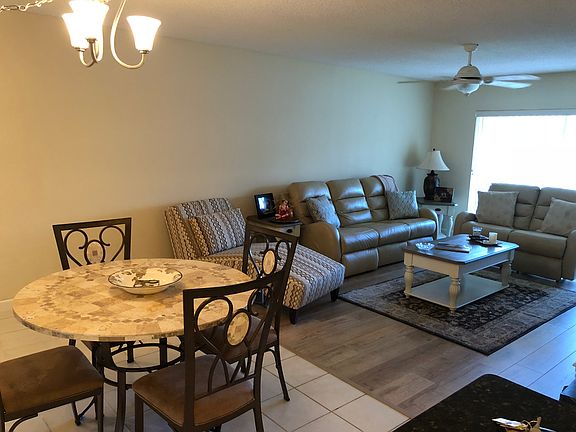 4th image of 2211 NE 67th St APT 1124