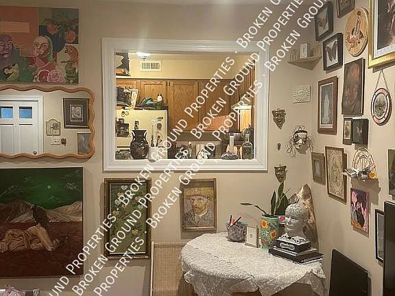 5th image of 211 S Jessup St #A