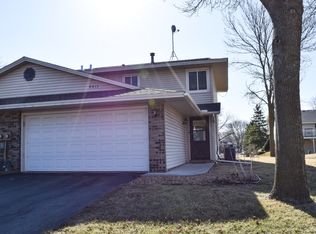 8413 97th St W, Bloomington, MN 55438