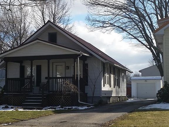3rd image of 468 Eastwood St