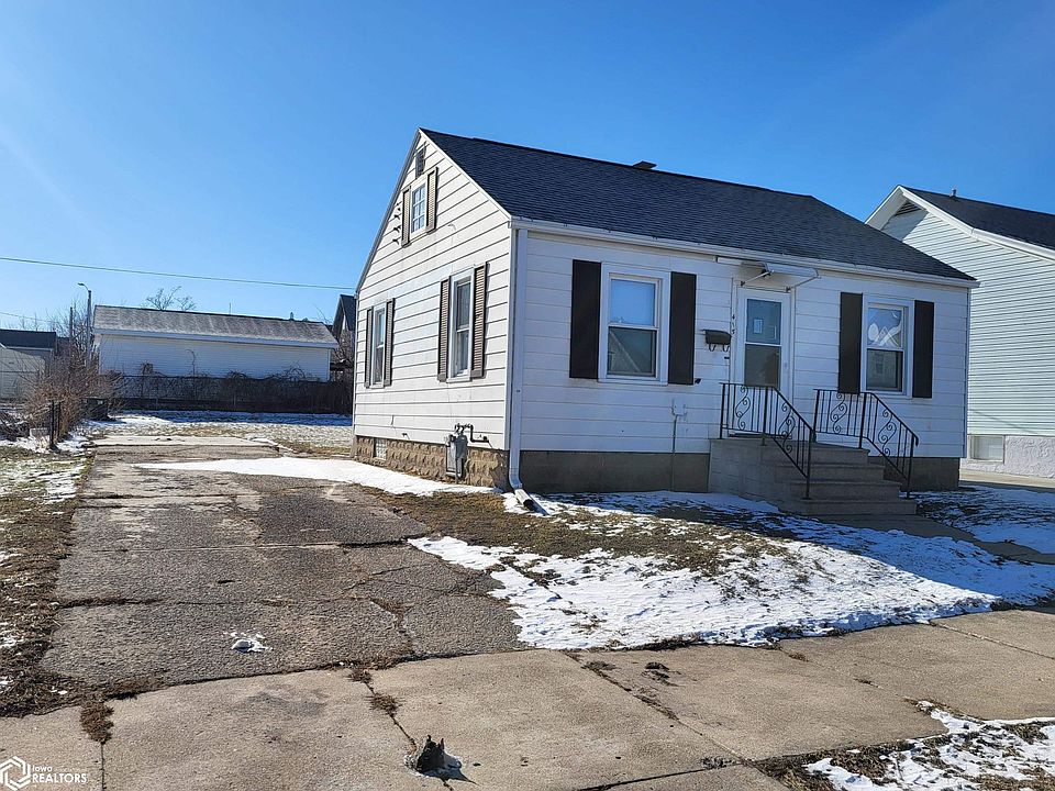 1st image of 415 Swayze St