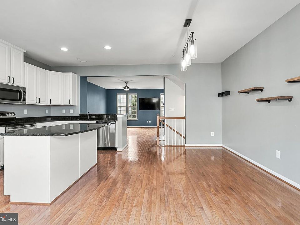 1st image of 7531 Hearthside Way