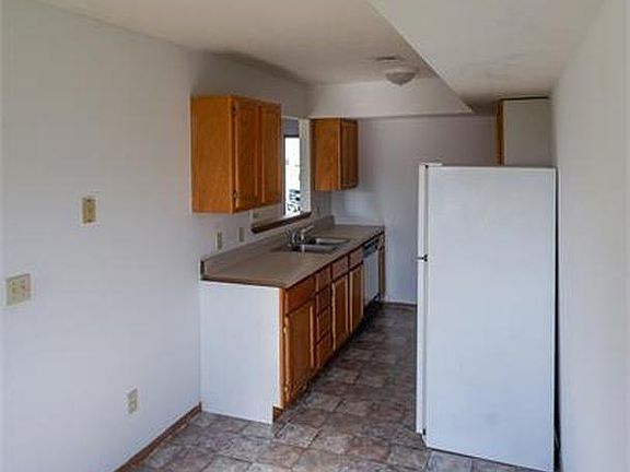 5th image of 713 S Walker St APT B