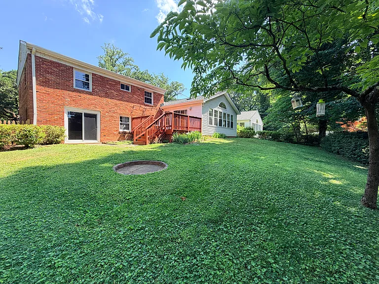 7529 Cayuga Ave — Photo 50