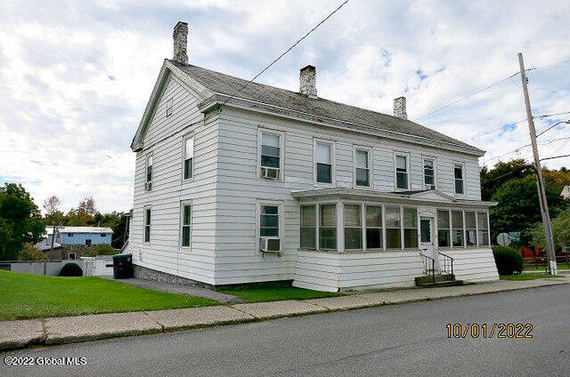 3rd image of 24-26 Saunders Street