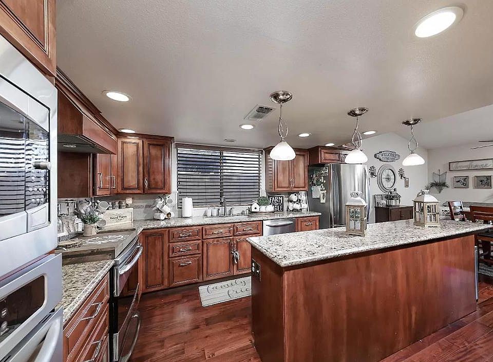 5909 Azalea Ave, Bakersfield, CA 93306 | Zillow