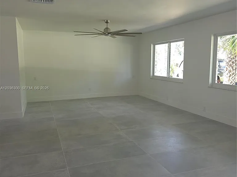 1565 Thumb Point Dr — Photo 19
